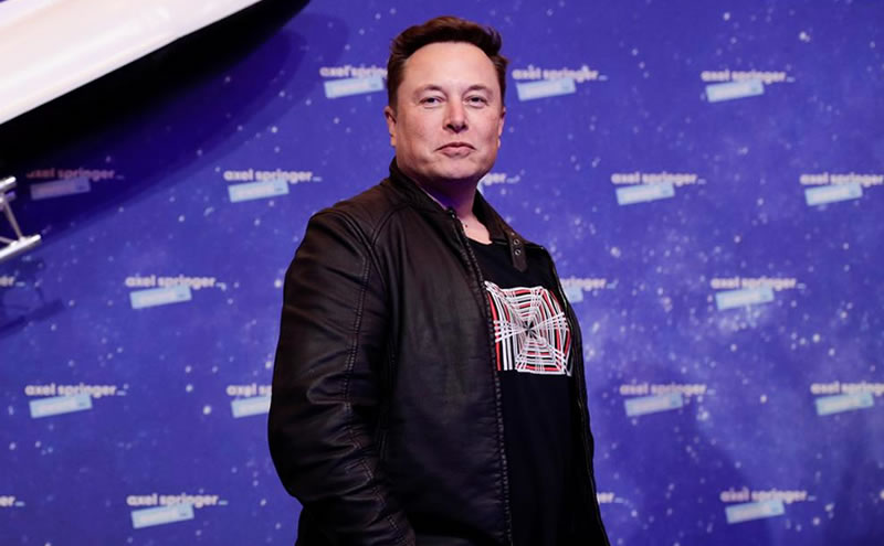 Elon Musk Tweets Tesla Could Surpass Apple Amid Stock Price Slip